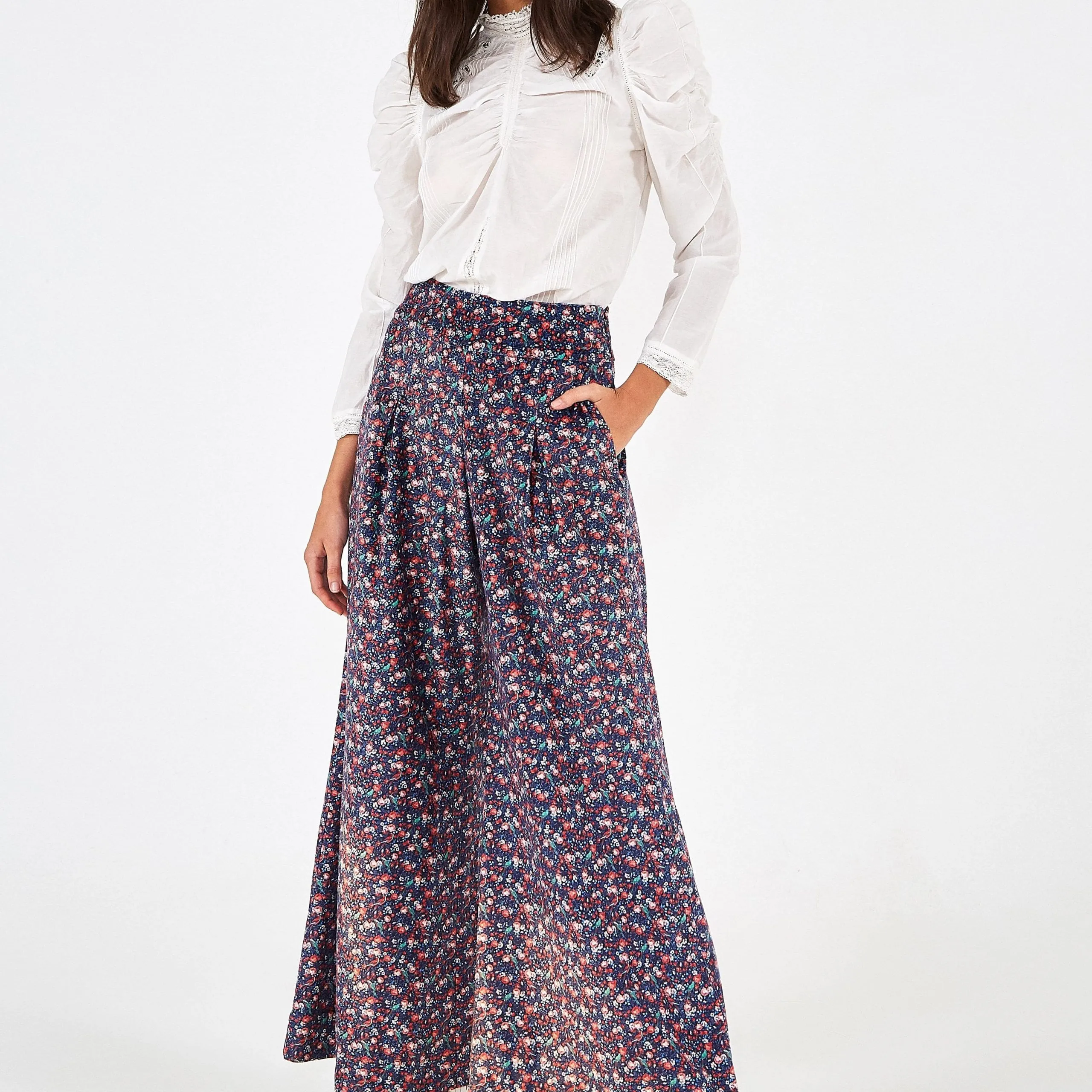 LIBERTY FLOWERS PANTS - High-waisted
